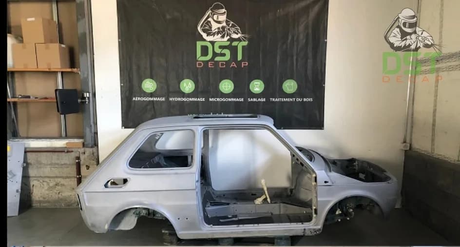 Carrosserie automobile après sablage, Atelier DST Decap