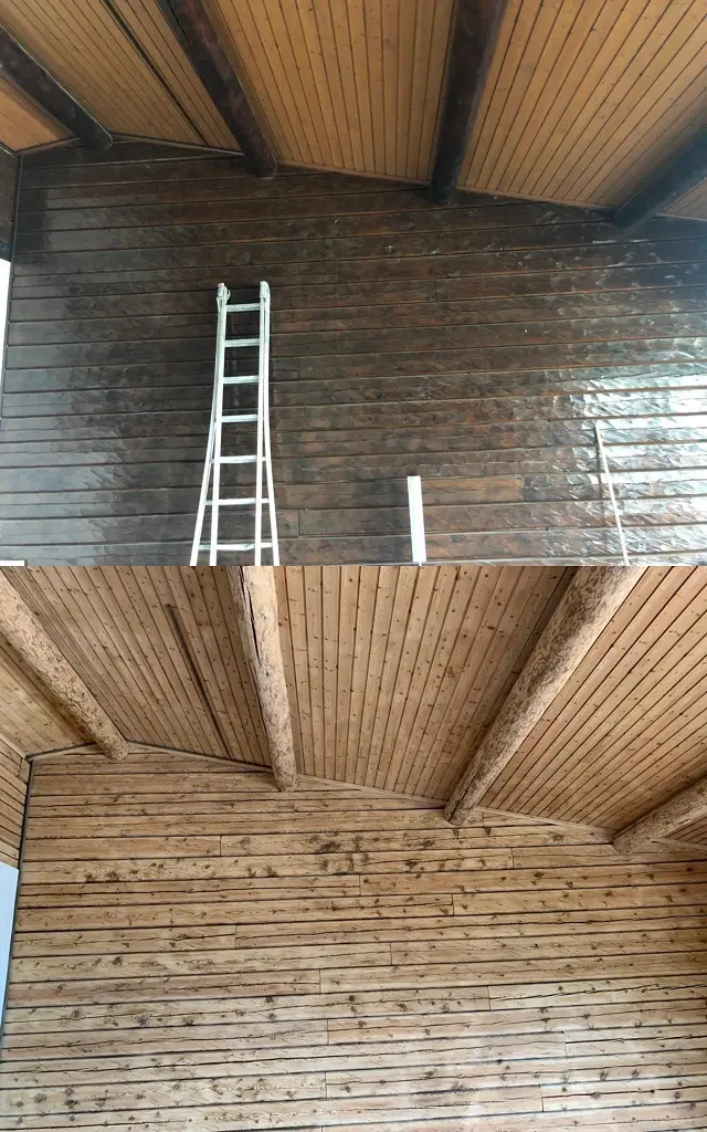 Micro-gommage des plafonds en lambris bois