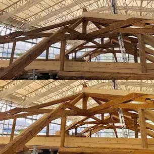 Micro-gommage pour la preservation et l'eclaircissement d'une charpente historique pour la Mairie de 1212 Grand-Lancy