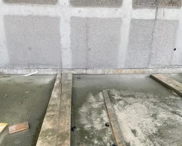 Sablage béton (Meyrin) divers testes pour deux bâtiments