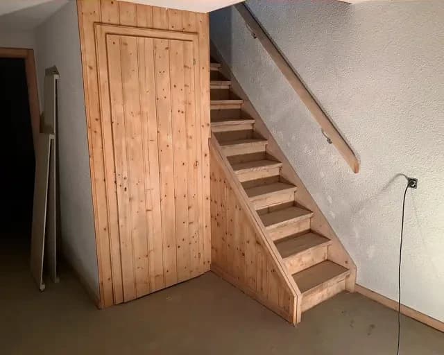 Sablage & Gommage (Vaud) d'un escalier.