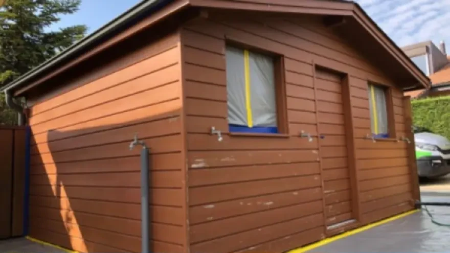 Cabanon de jardin à Cheyres, Fribourg : état avant les travaux