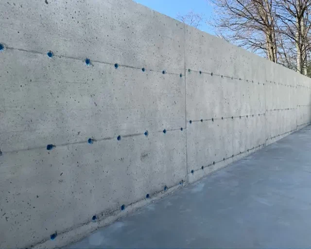 Sablage béton des murs d'une piscine au Grand-Saconnex : état avant les travaux