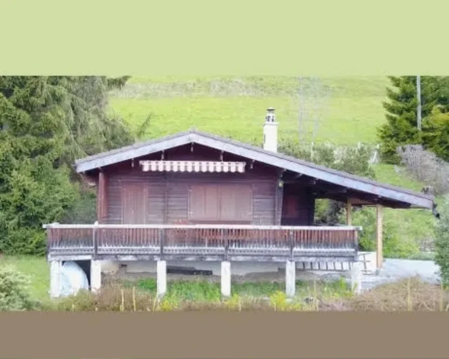 Sablage & Gommage (Vaud) d'un chalet en bois : état avant les travaux
