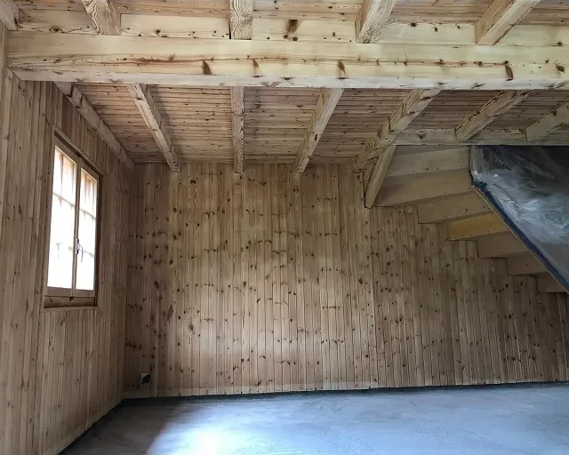 Sablage d'un chalet en bois à Champéry, Valais : résultat après les travaux (1)